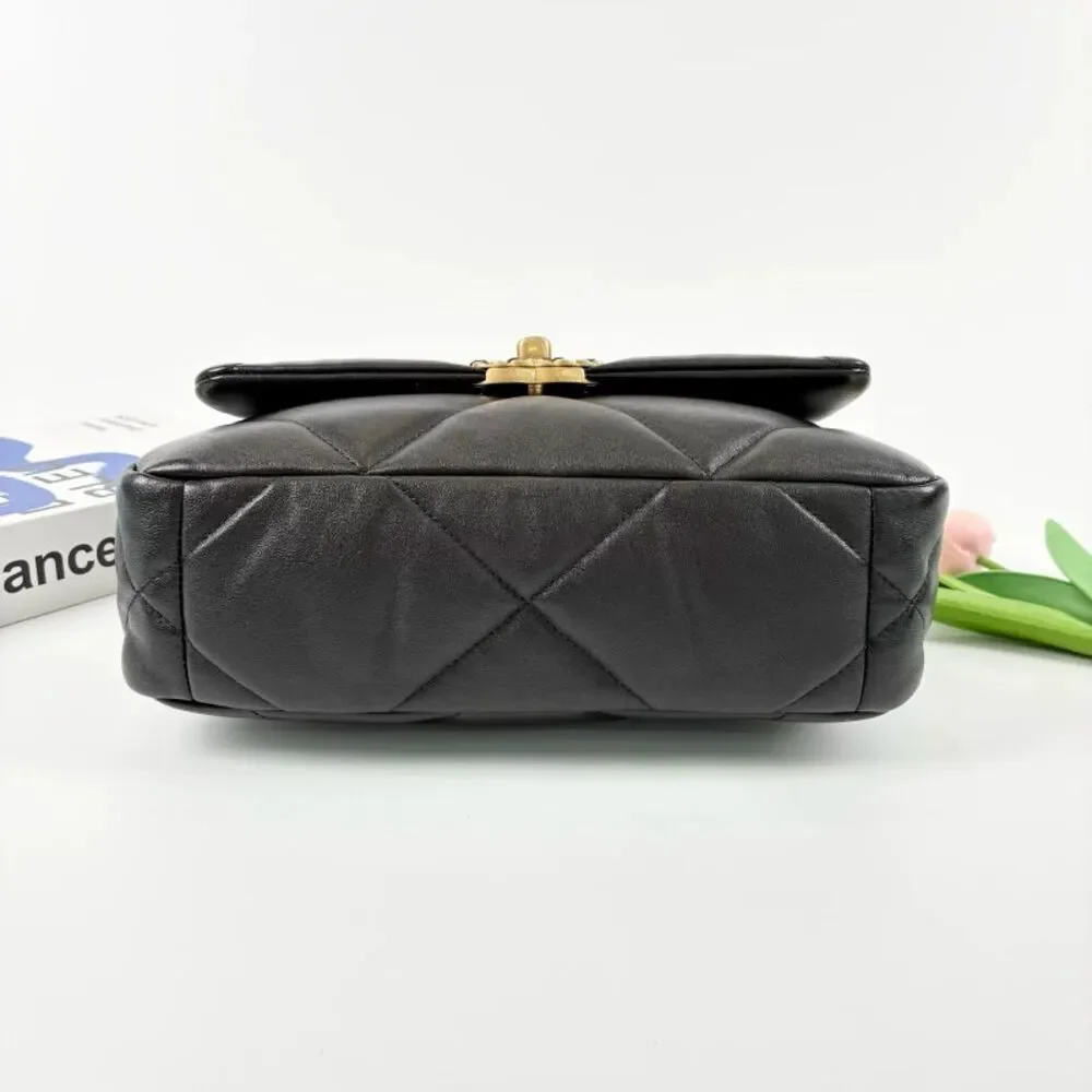 Chanel Women Pre-Loved Bag Very Good Condition